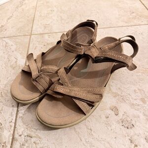 Orthofeet Brown Women's Sandals